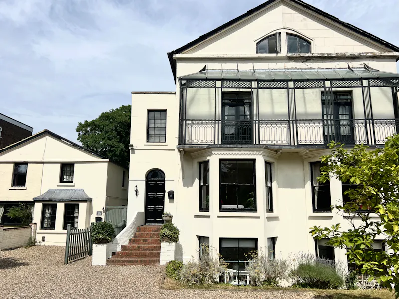 Elegant Georgian Bromley Home, B1588 (photo 2)