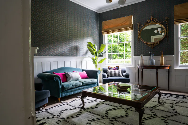 Living Room at Elegant Cambridge Manor , A1660 (photo 18)