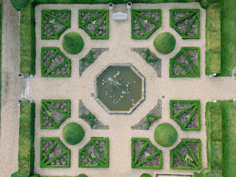 Garden - formal at Elegant Cambridge Manor , A1660 (photo 33)