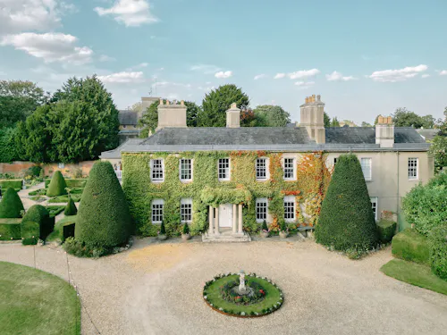 Elegant Cambridge Manor , A1660