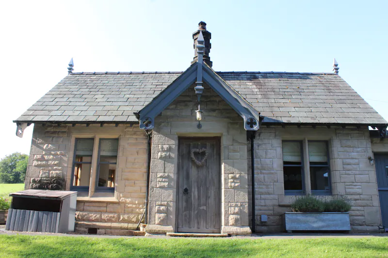 Ellastone Cute Cottage, C951 (photo 25)