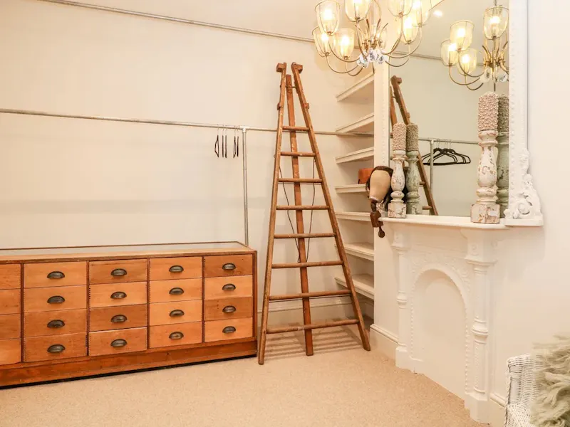 Dressing room at Ellastone Cute Cottage, C951 (photo 15)