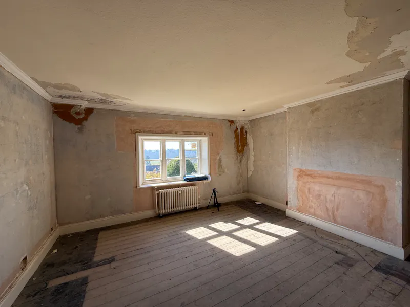 Bedroom at Ellastone Mid-Renno House, B2089 (photo 12)