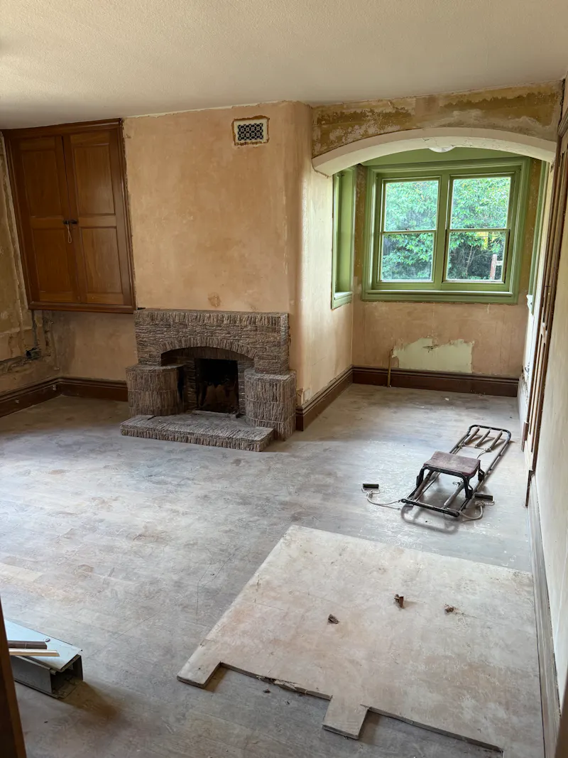 Fireplace at Ellastone Mid-Renno House, B2089 (photo 6)