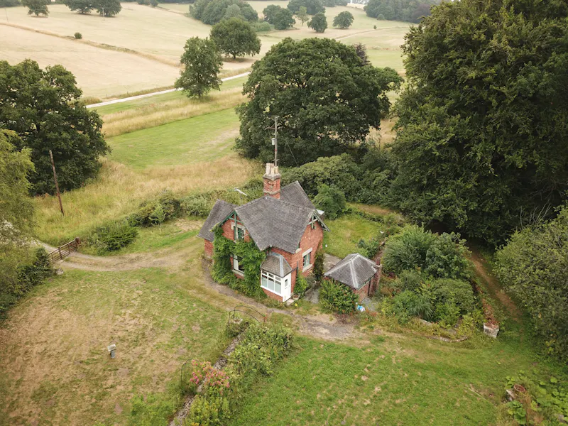 Ellastone Groundskeeper Cottage, A1669 (photo 32)