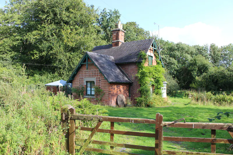 Ellastone Groundskeeper Cottage, A1669 (photo 27)