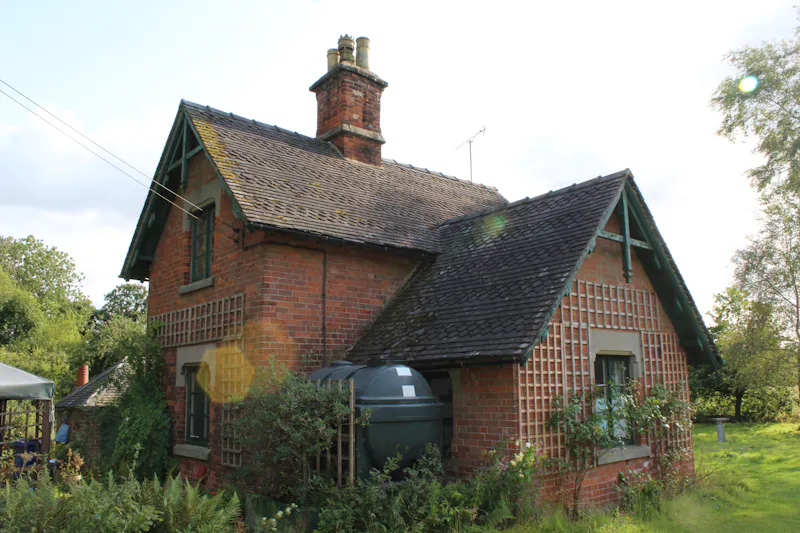 Ellastone Groundskeeper Cottage, A1669 (photo 21)