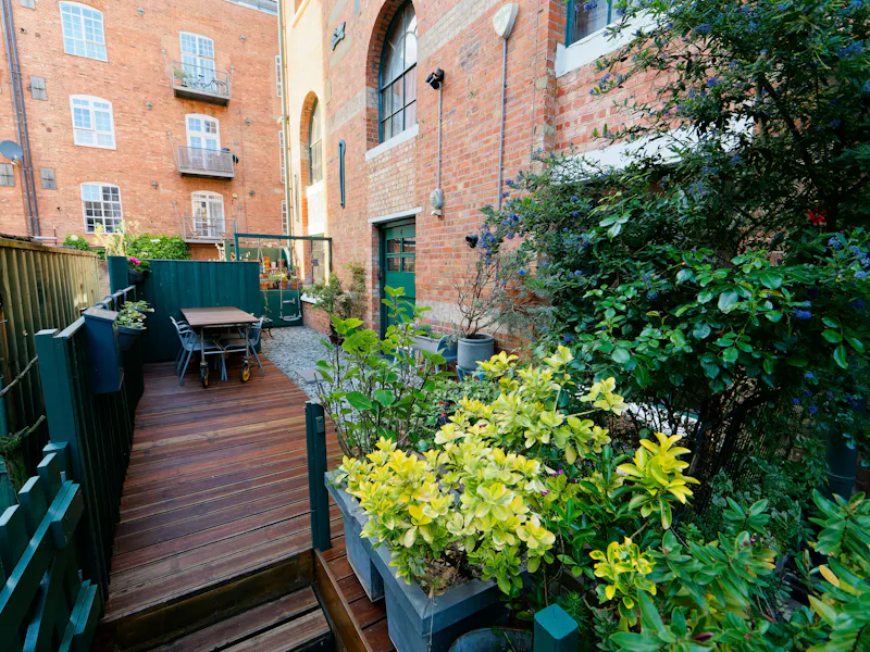 Spectacular Bow loft apartment, F985 (photo 63)