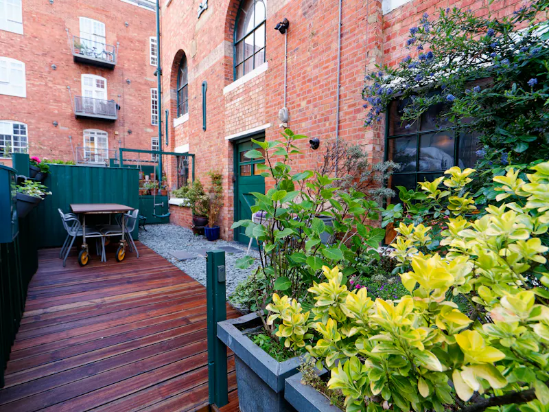 Spectacular Bow loft apartment, F985 (photo 71)