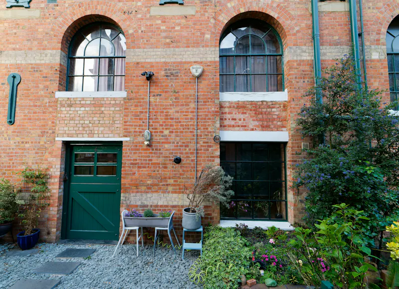 Spectacular Bow loft apartment, F985 (photo 64)