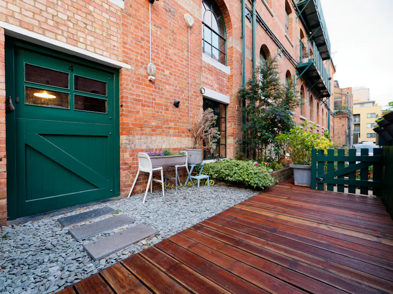 Spectacular Bow loft apartment, F985 (photo 69)