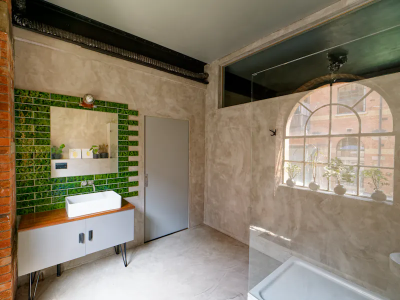 Spectacular Bow loft apartment, F985 (photo 53)