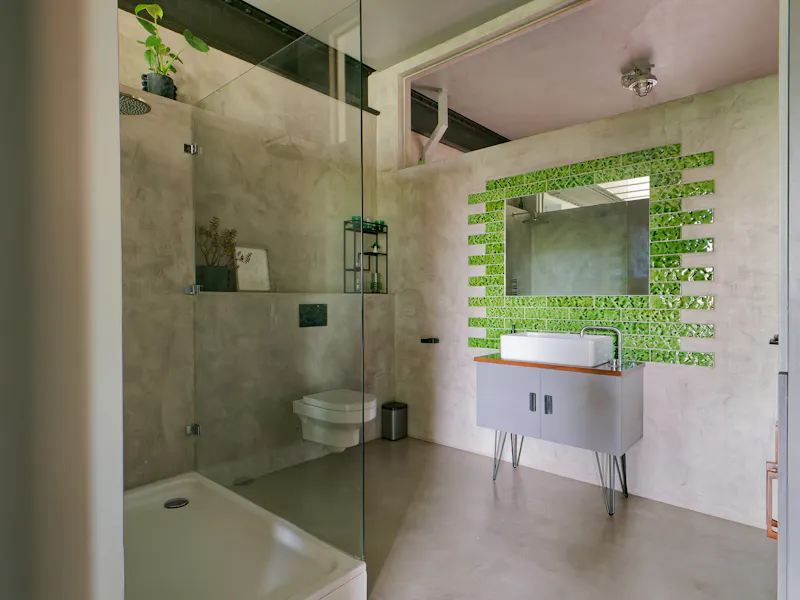 Spectacular Bow loft apartment, F985 (photo 28)