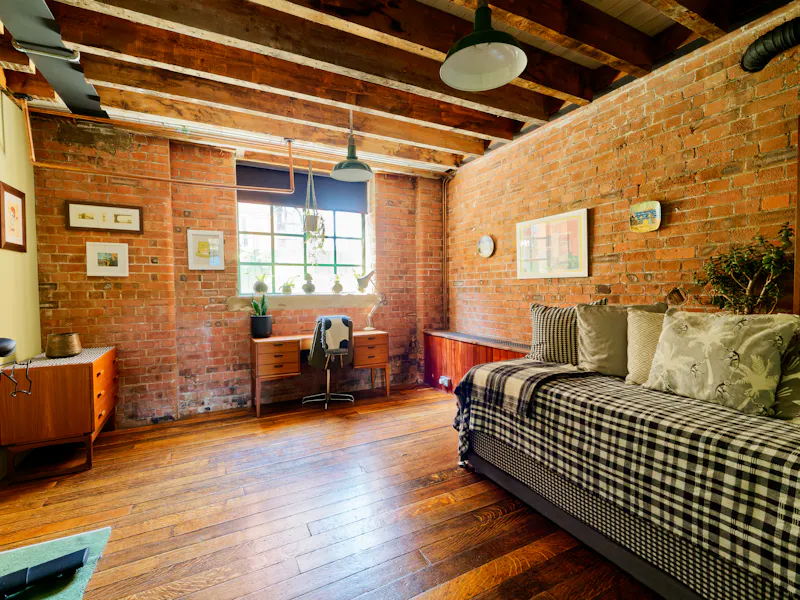 Spectacular Bow loft apartment, F985 (photo 50)