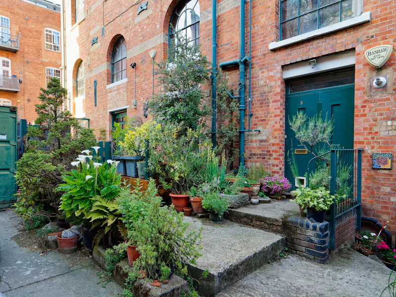 Spectacular Bow loft apartment, F985 (photo 73)