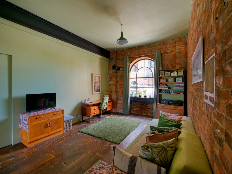 Living Room at Spectacular Bow loft apartment, F985 (photo 57)