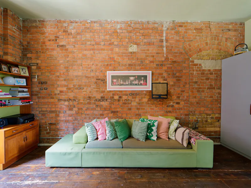 Spectacular Bow loft apartment, F985 (photo 56)