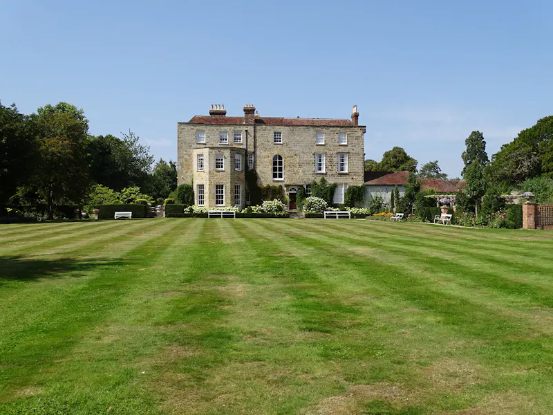 Garden at Tunbridge Wells Manor , A1584 (photo 27)
