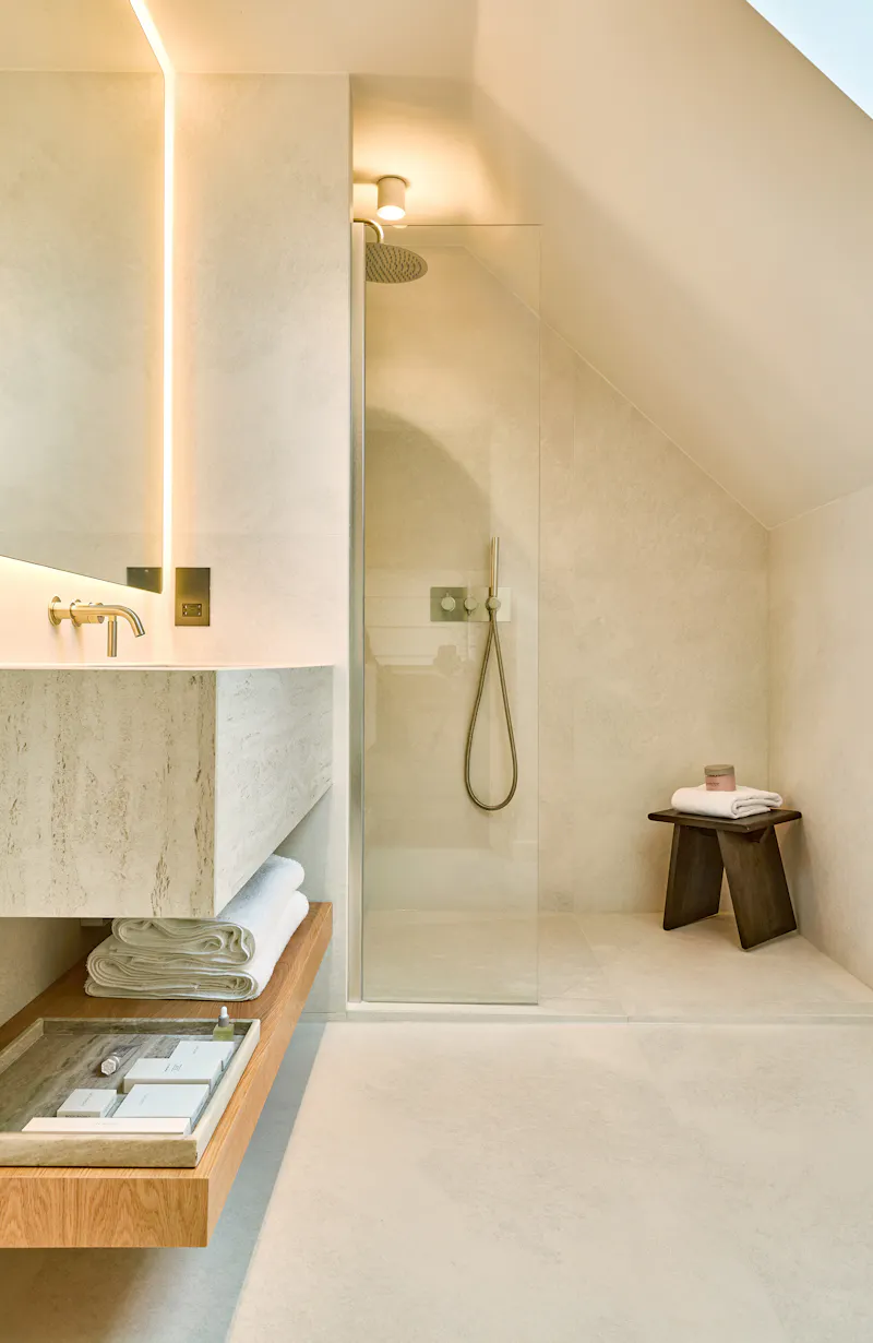 Shower at Brighton Coastal Villa, K513 (photo 18)