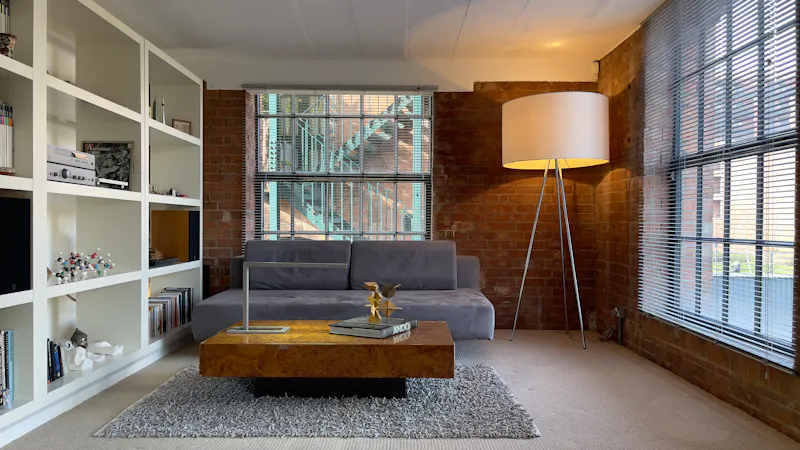 Sitting room at Modern Poplar Factory Flat, F1261 (photo 14)
