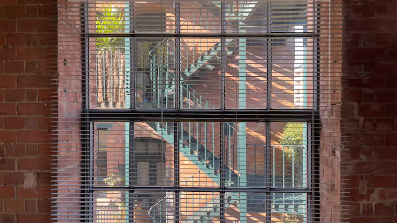 Modern Poplar Factory Flat, F1261 (photo 15)