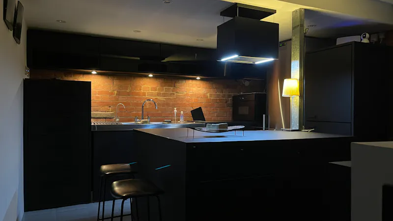 Modern Poplar Factory Flat, F1261 (photo 6)