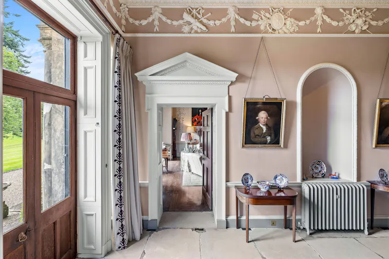 Entrance hall at Ludlow Georgian Manor House, A1666 (photo 2)