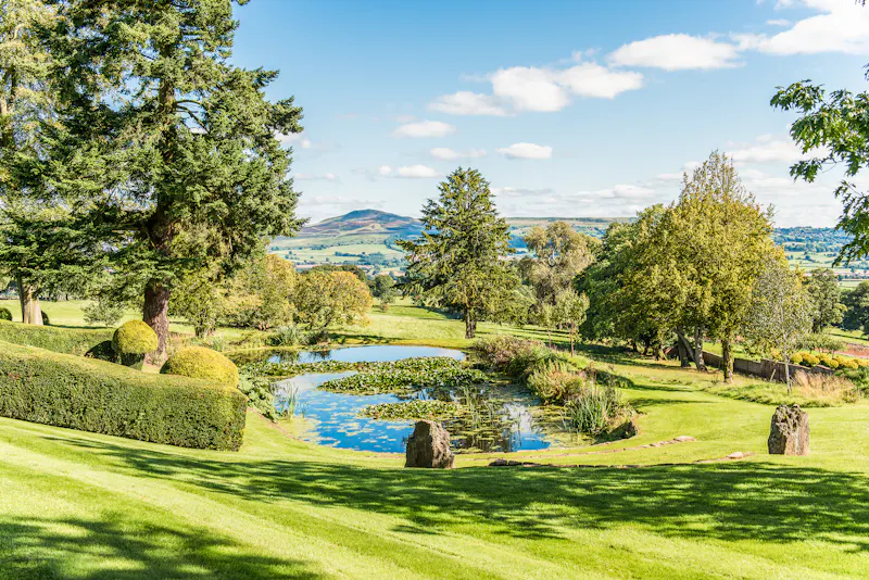Pond at Ludlow Georgian Manor House, A1666 (photo 55)