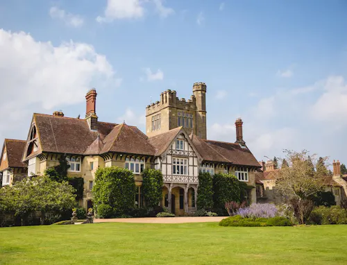 Midhurst Tudor Manor House, M370