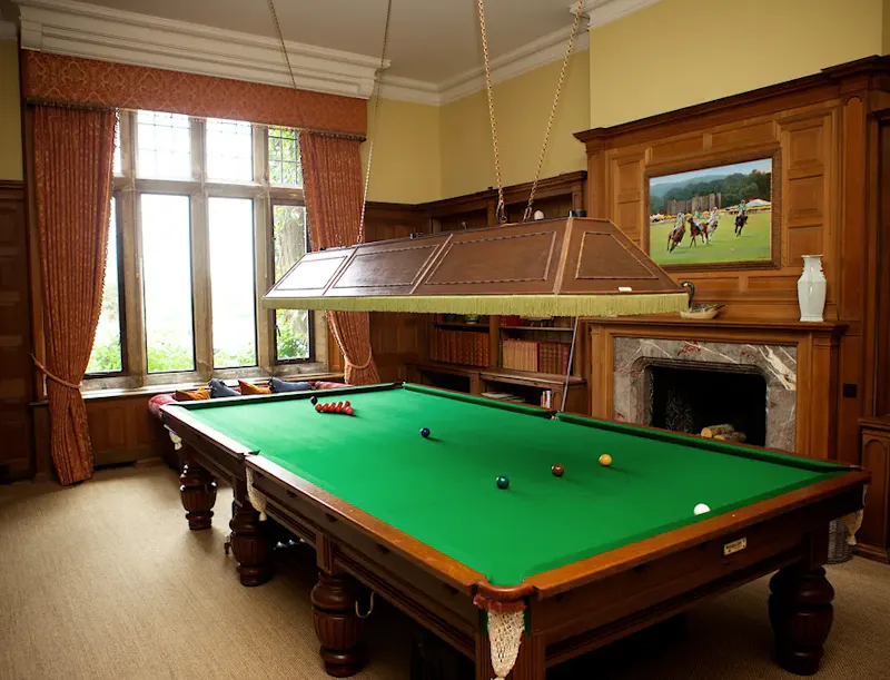 Games room at Midhurst Tudor Manor House, M370 (photo 11)