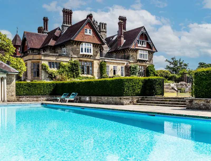 Swimming pool - outdoor at Midhurst Tudor Manor House, M370 (photo 25)