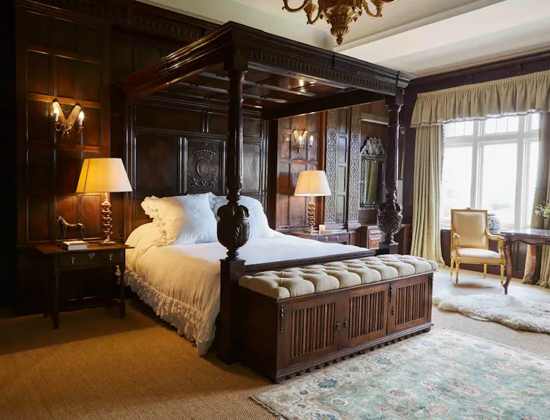 Bedroom - main at Midhurst Tudor Manor House, M370 (photo 12)
