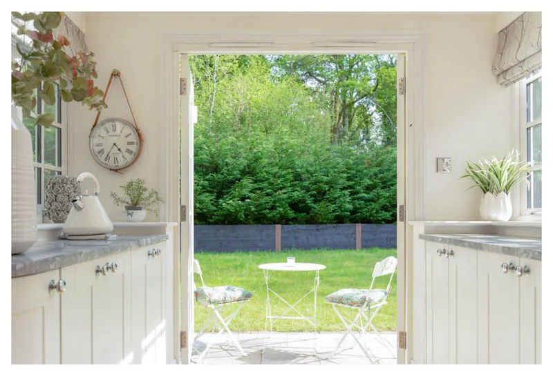 Terrace/Patio at Rickmansworth Family Cottage , C882 (photo 7)