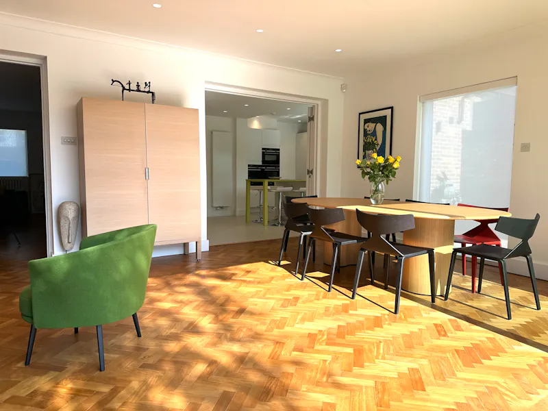 Dining room at Golders Green 60's House, D2830 (photo 9)