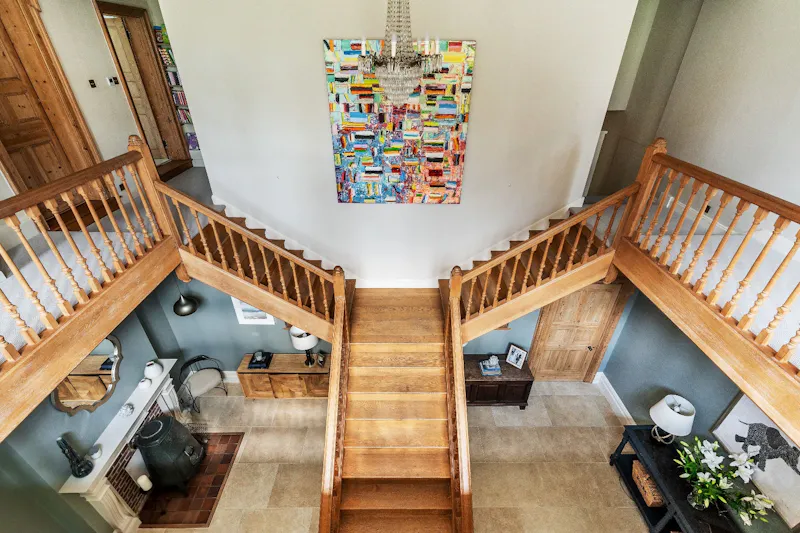 Surrey Country Farm House, L767 (photo 28)