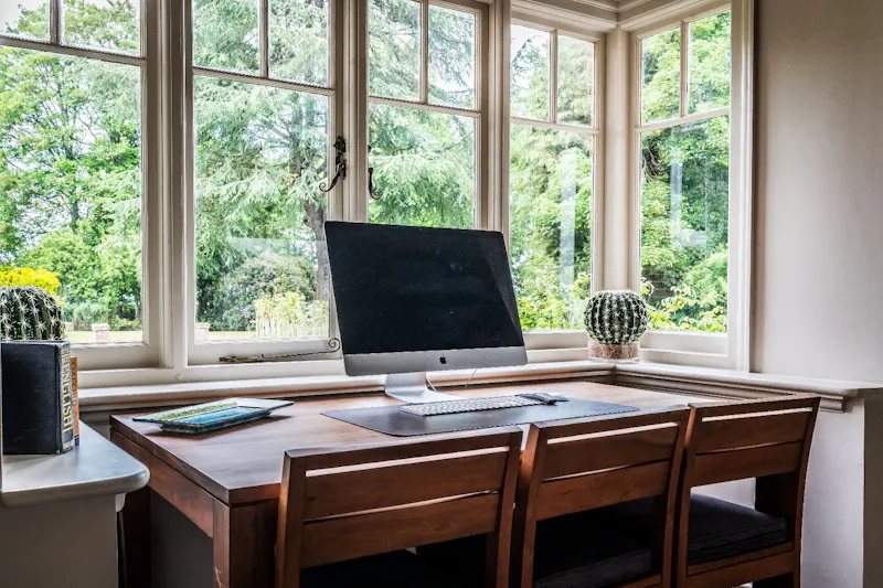 Study at Surrey Country Farm House, L767 (photo 47)