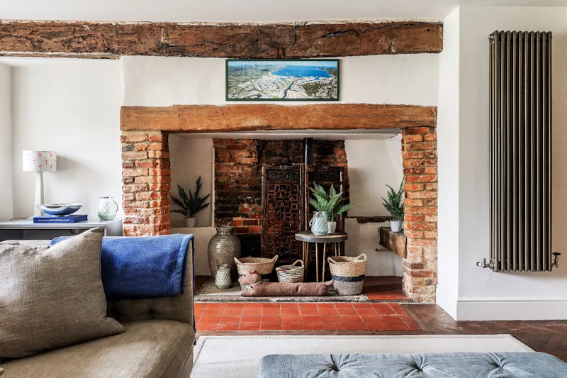 Surrey Country Farm House, L767 (photo 23)