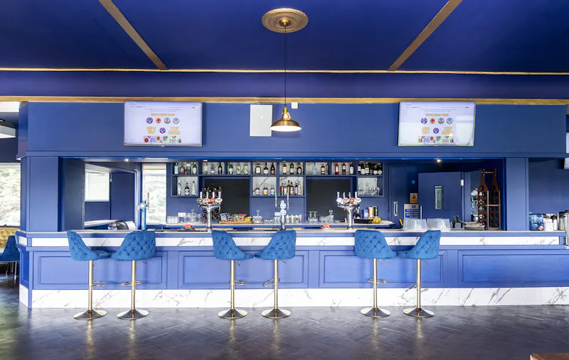 Bar at Chiswick Sports Club, J230 (photo 4)
