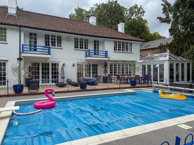 Conservatory at Sydenham Suburban Pool Home, D2829 (photo 10)