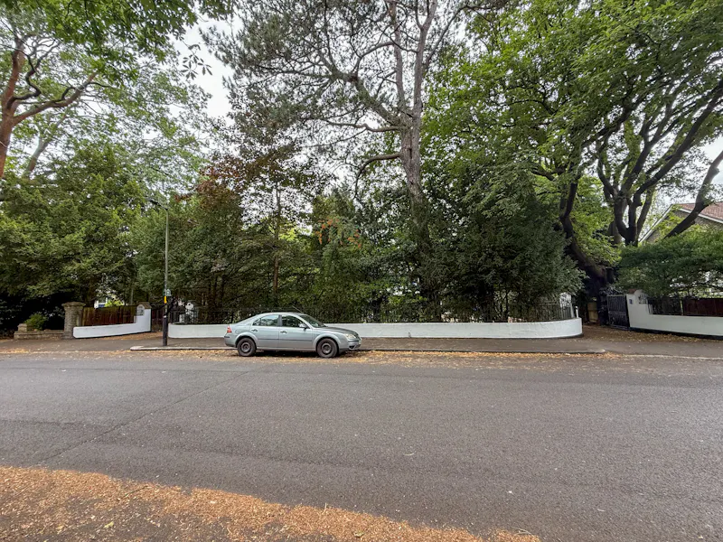 Sydenham Suburban Pool Home, D2829 (photo 12)