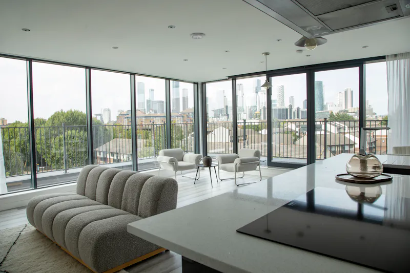Living Room at Docklands Penthouse Flat, F1262 (photo 5)