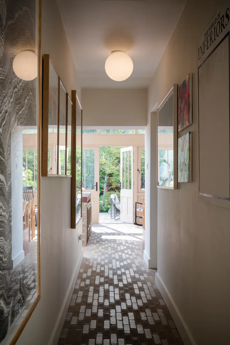 Entrance hall at Walthamstow Secret Garden Home, B2088 (photo 2)