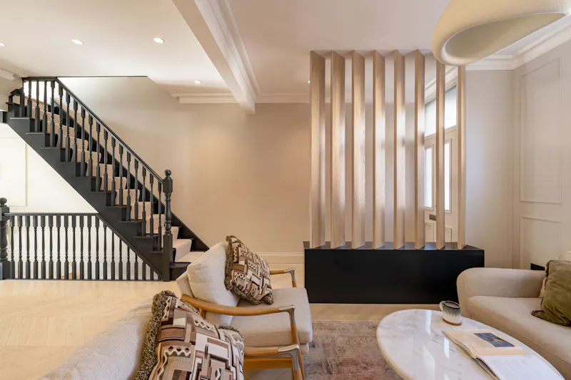 Staircase at Wandsworth Modern Terrace , E541 (photo 2)