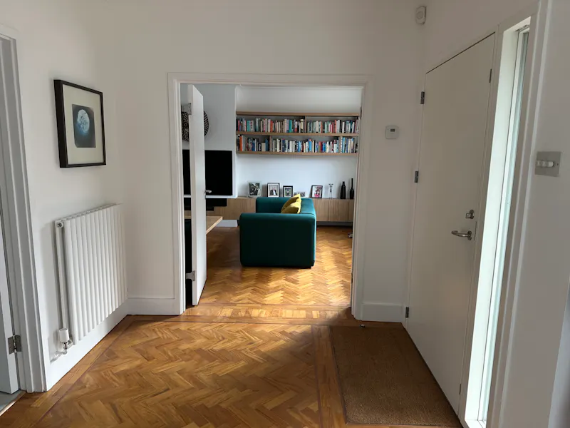 Entrance hall at Golders Green 60's House, D2830 (photo 16)