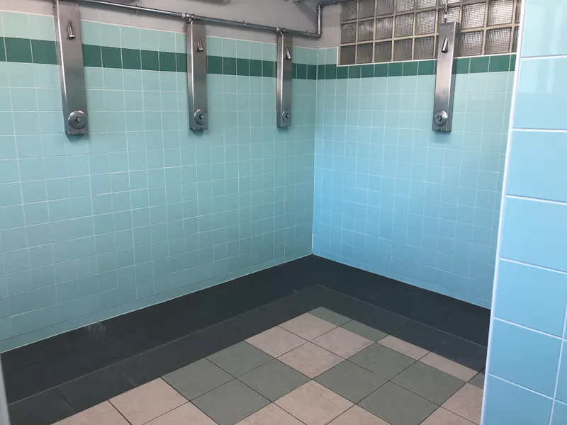 Shower at Chiswick Sports Club, J230 (photo 13)