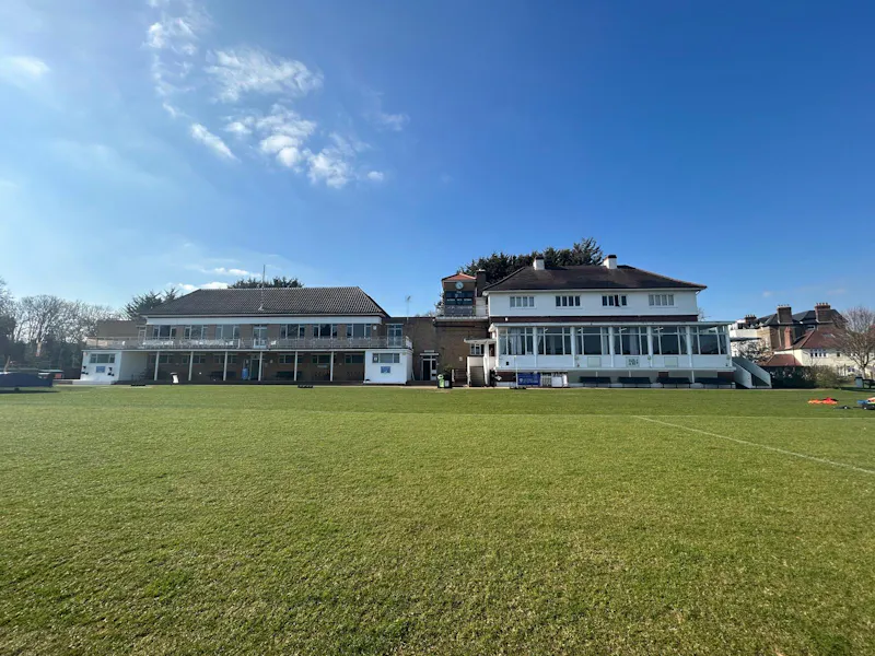 Balcony at Chiswick Sports Club, J230 (photo 1)