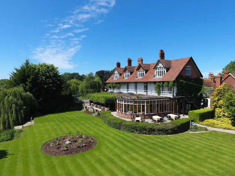 Sonning on Thames Riverside BnB, B2090 (photo 14)