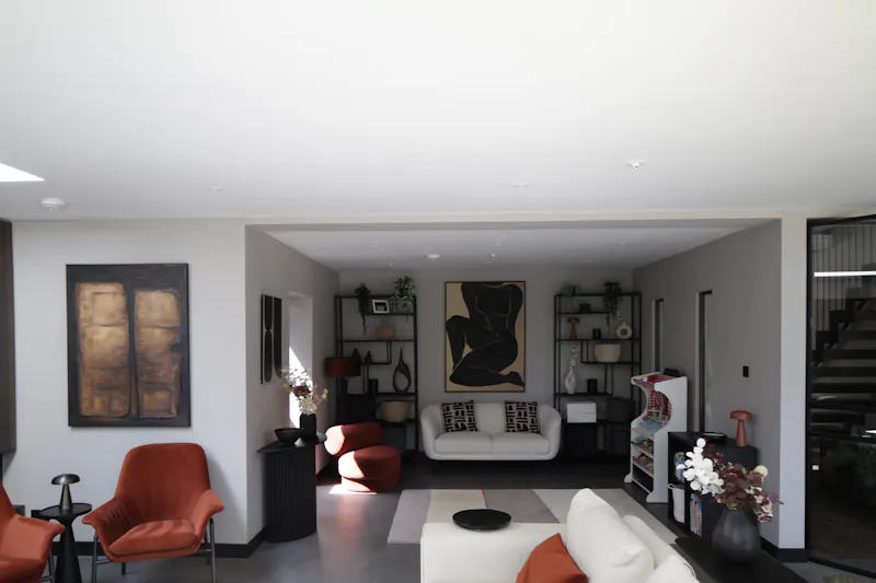 Modern Ashtead Family Home, D2832 (photo 5)