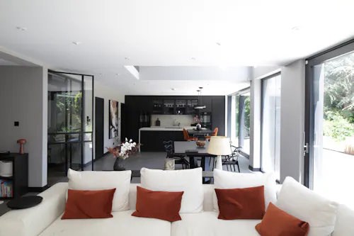 Modern Ashtead Family Home, D2832