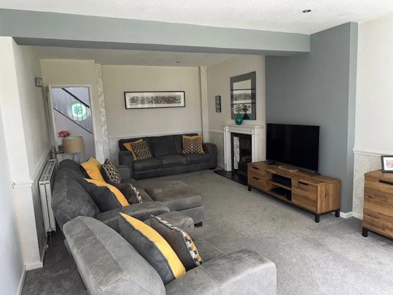 Urmston Family Home, D2831 (photo 10)
